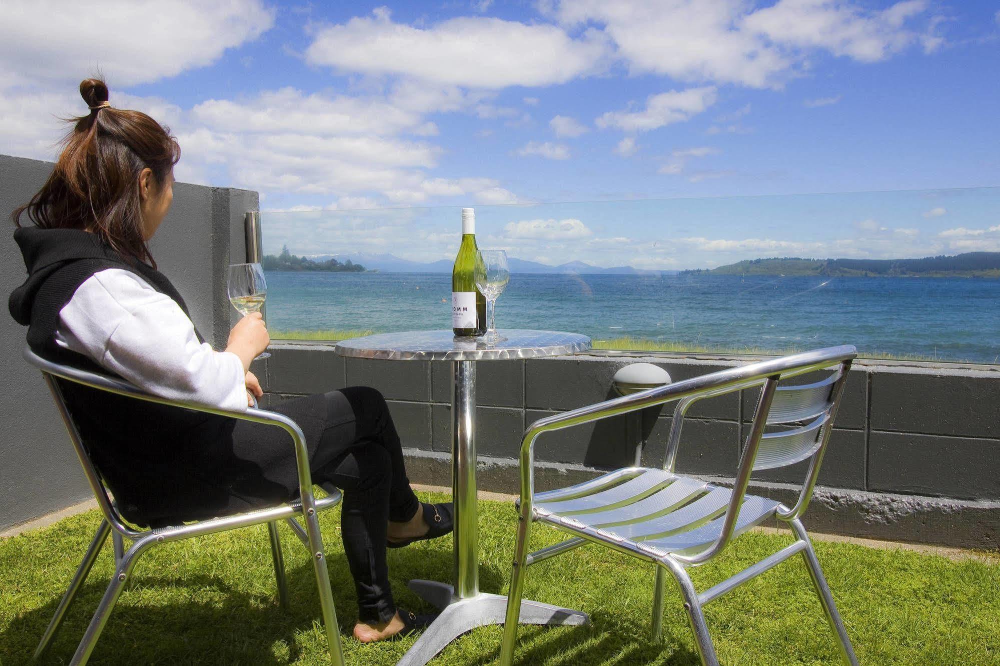Clearwater Motor Lodge Lago Lago Taupo Exterior foto